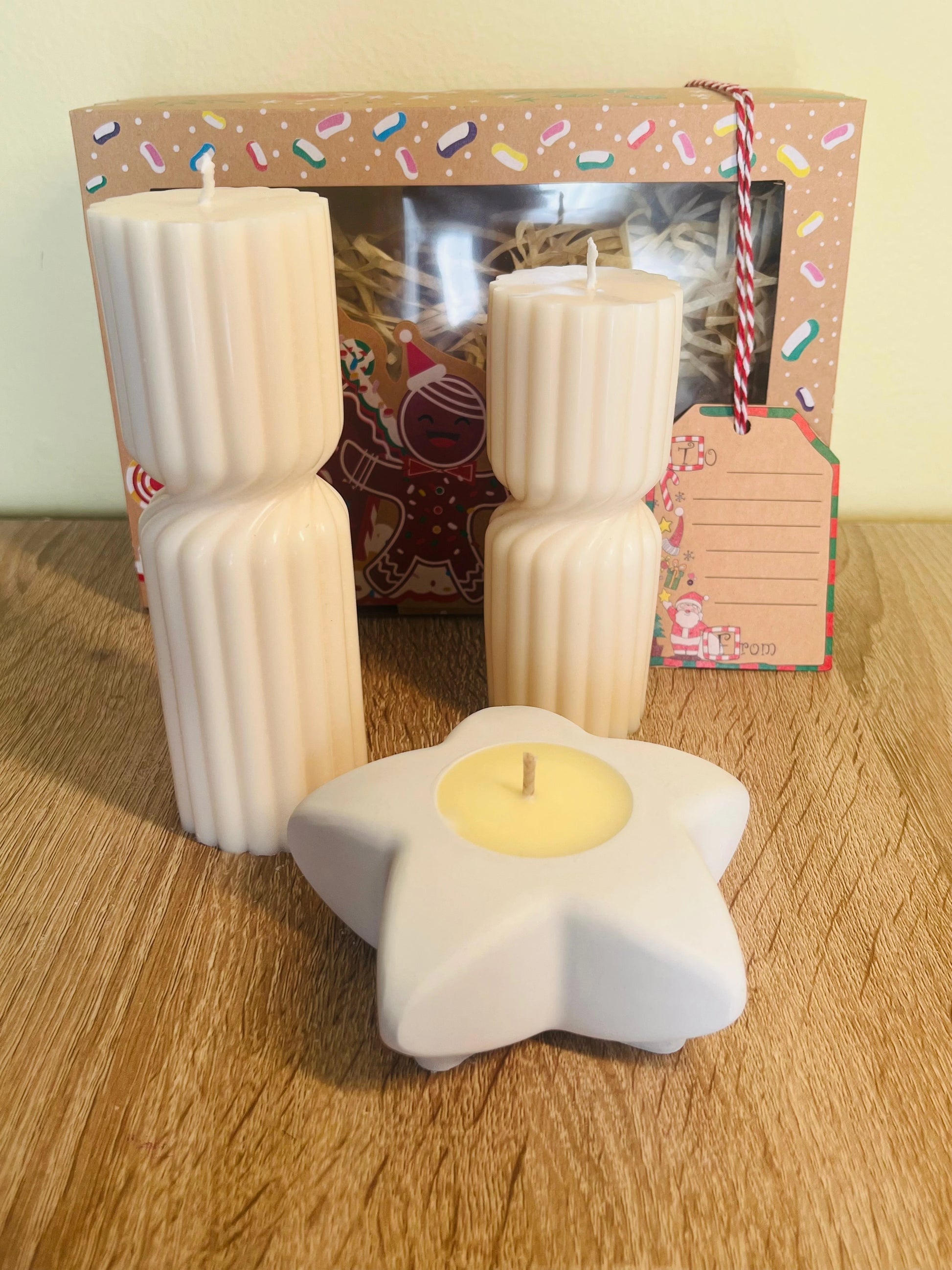 2 κολόνες και ένα πορσελάνινο αστέρι