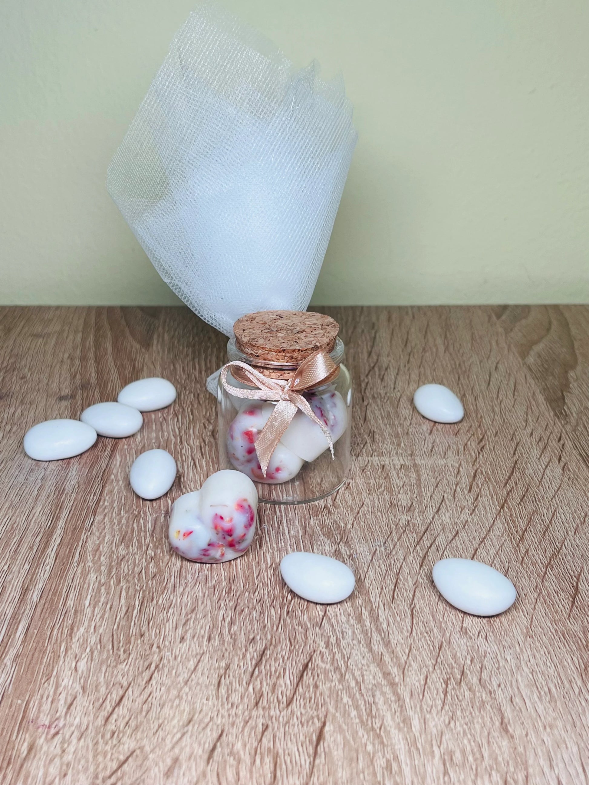 Μπομπονιέρα wax melts καρδιάς σε γυάλινο βαζάκι